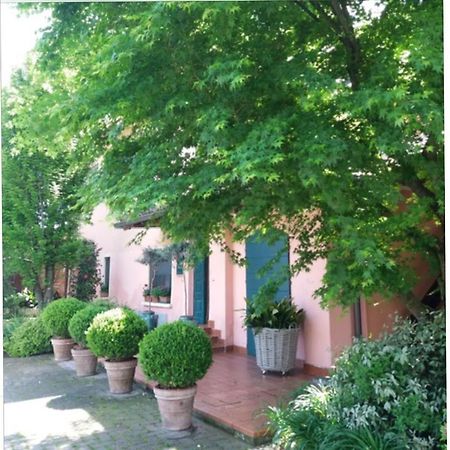 Il Cortiletto Bed & Breakfast Quartiano Екстериор снимка