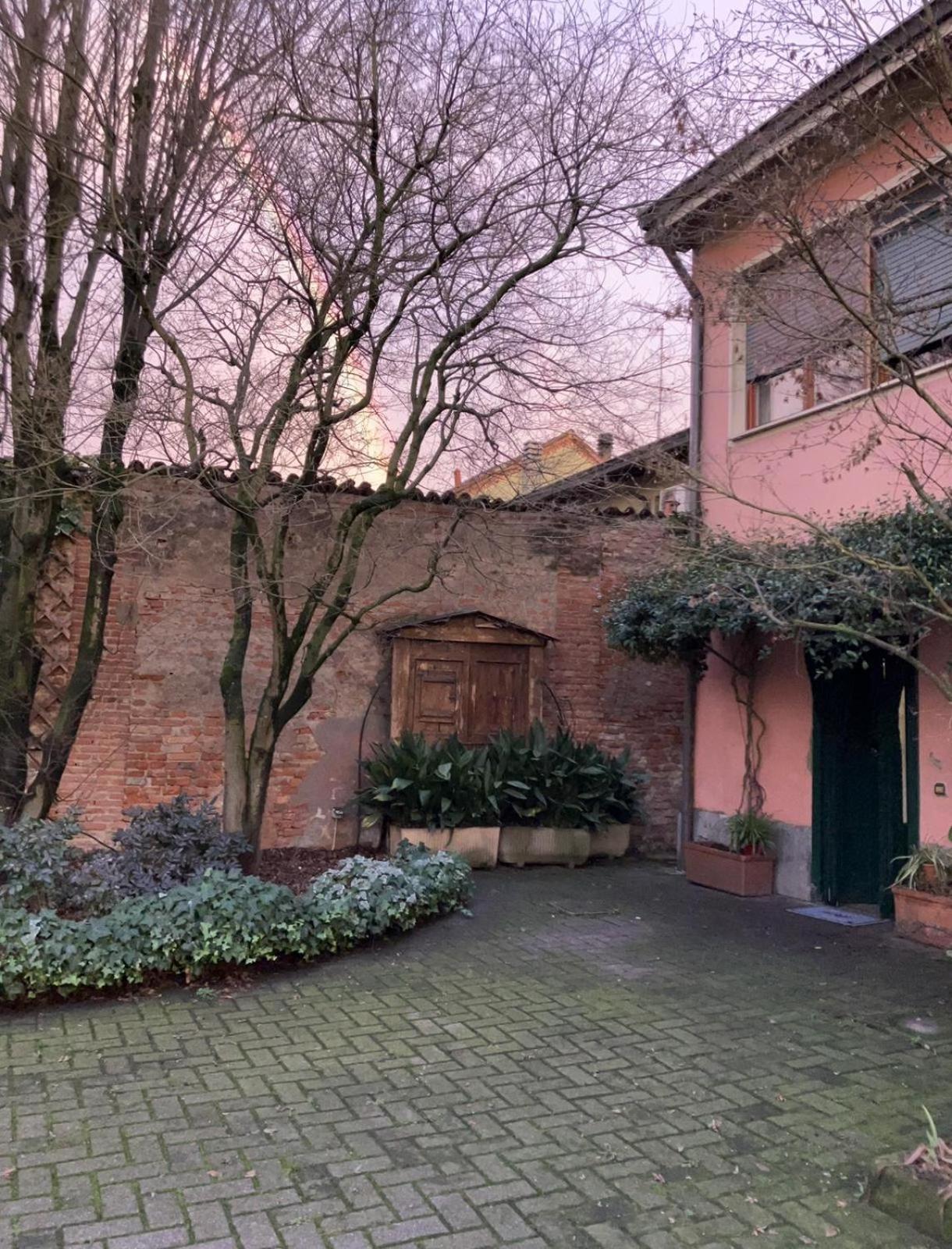 Il Cortiletto Bed & Breakfast Quartiano Екстериор снимка